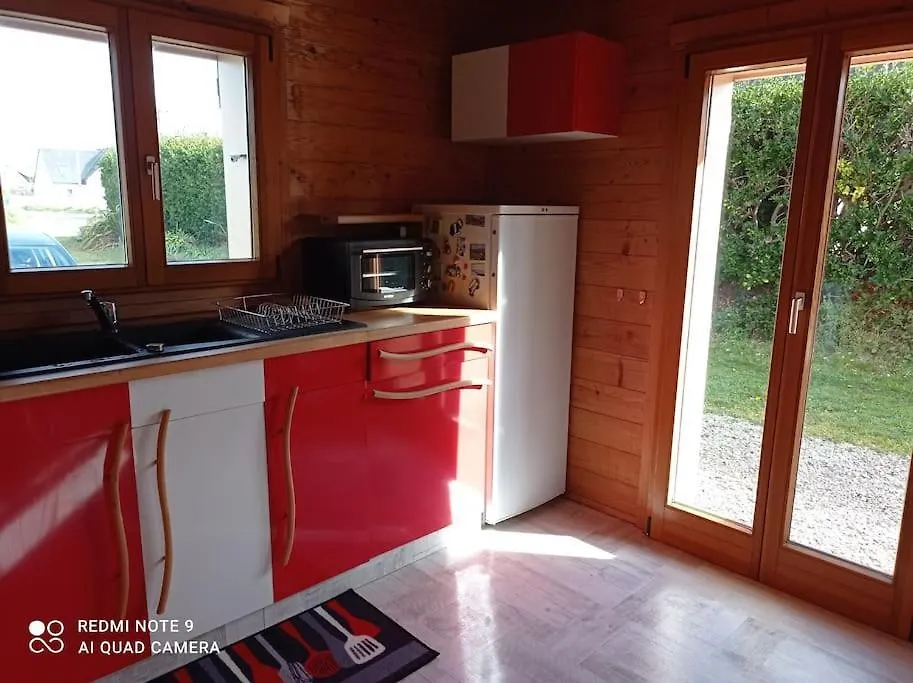 Chalet Familial En Bois A 150 M De La Mer Santec 0*,  Franciaország
