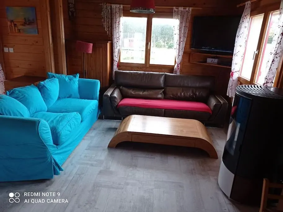 Holiday home Chalet Familial En Bois A 150 M De La Mer Santec